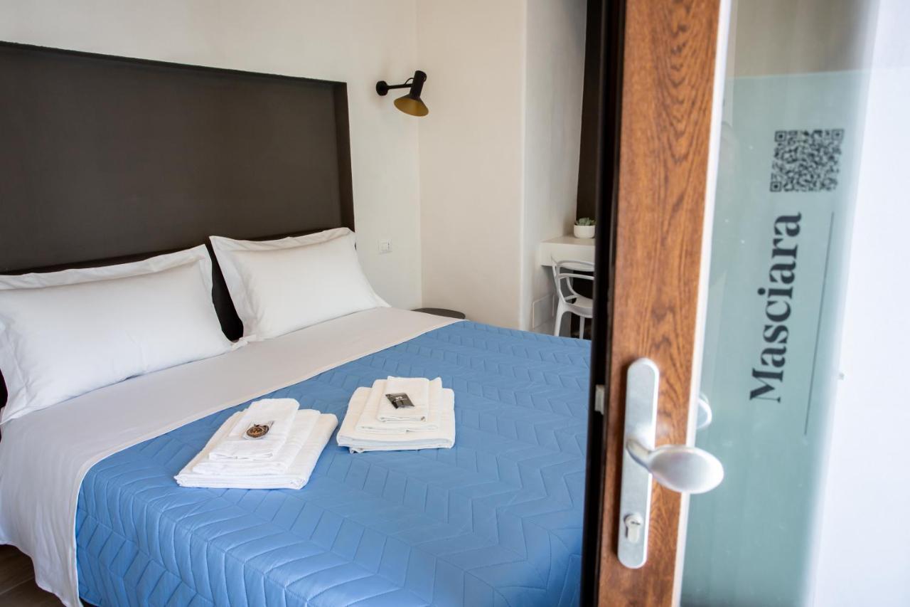 Casa Nera Guesthouse 몬테스카글리오소 외부 사진